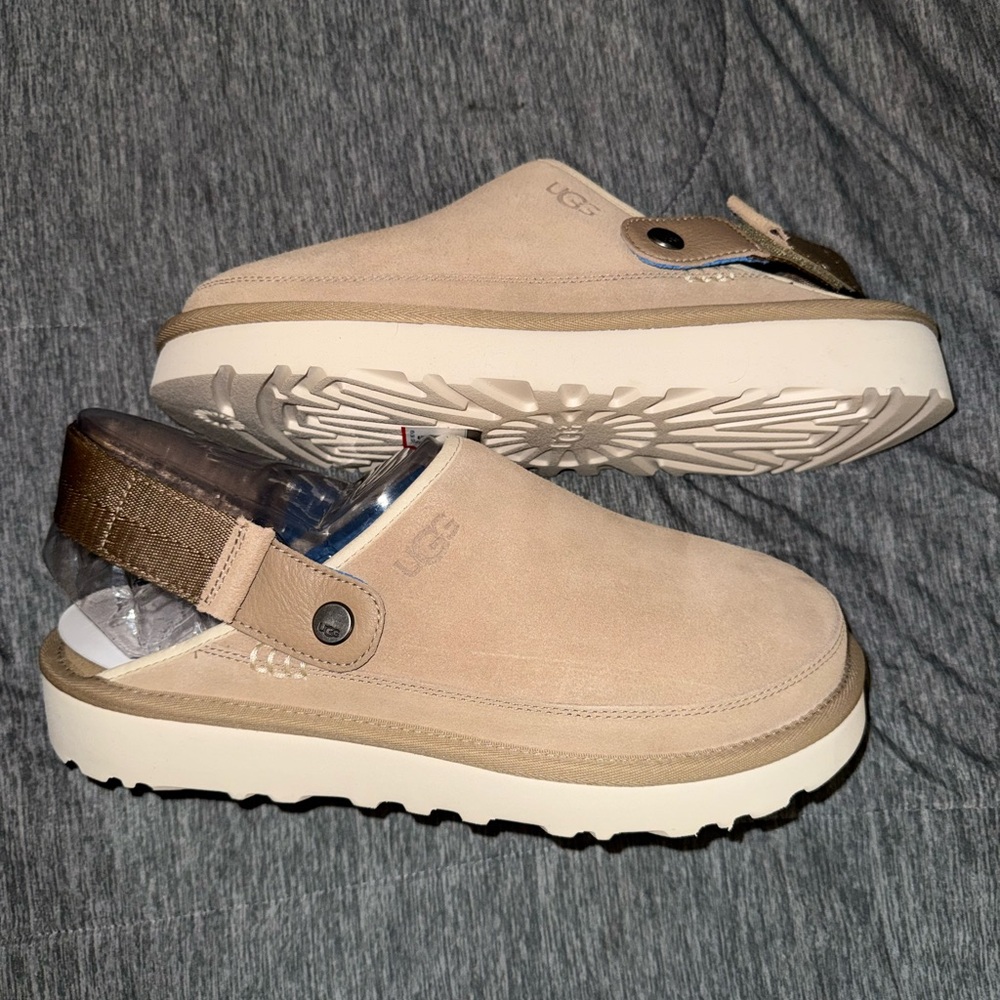 UGG Men's Tan Goldcoast Clogs